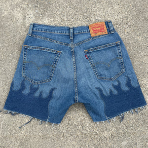 Denim on Fire Distress 5inch Levi Jorts 32W