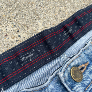 Denim on Fire Distress 5inch Wrangler Jorts 44W