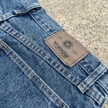 Denim on Fire Distress 5inch Wrangler Jorts 32W