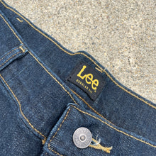 Denim on Fire Distress 5inch Lee Jorts 42W