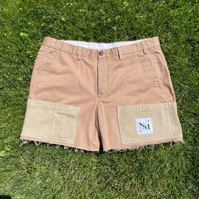 2-Tone Octa-Pocket Distressed Shorts 38W