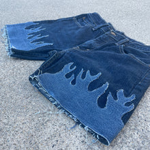 Denim on Fire Distress 5inch Levi Jorts 32W