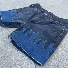 Denim on Fire Distress 5inch Levi Jorts 34W