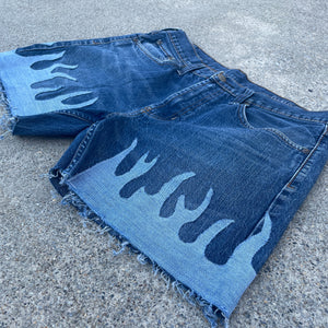 Denim on Fire Distress 5inch Jorts 34W