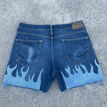 Denim on Fire Distress 5inch Jorts 34W